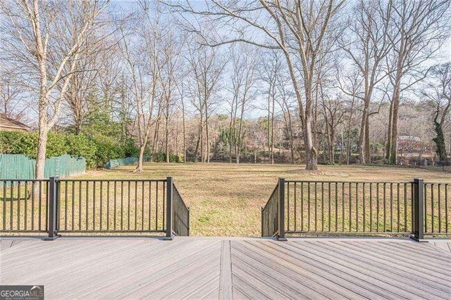 Building Photo - 4562 Columns Dr SE