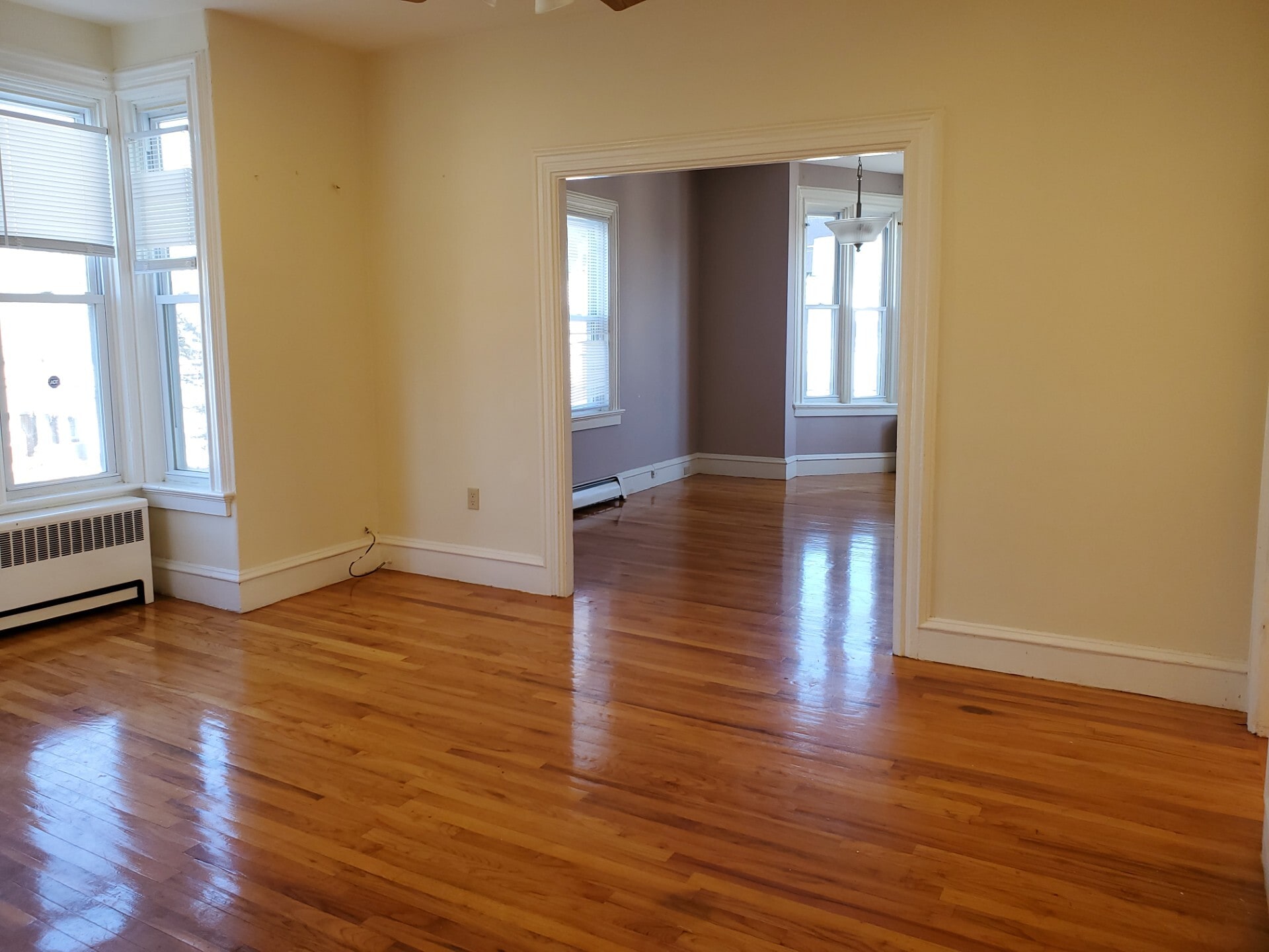Dining room - 137 Carleton St