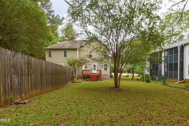 Building Photo - 729 Stadium Dr