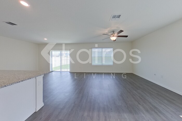 Building Photo - 32150 Katelin Cir