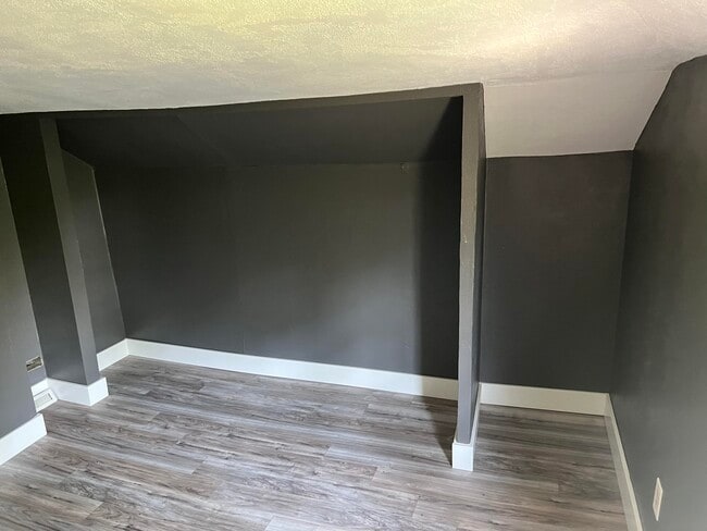 Building Photo - 807 Clinkscales Rd