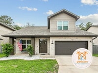Building Photo - "Spacious 4-Bed Oasis with Granite Elegance in Navarre – 2,062 Sq. Ft. of Pure Comfort!"