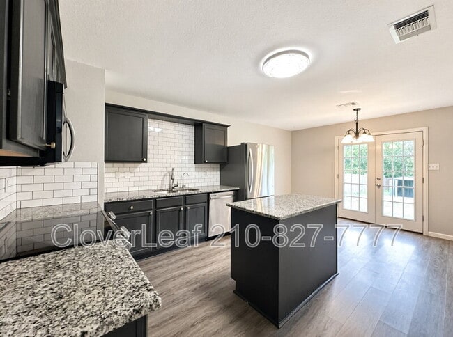 Building Photo - 8130 Heights Valley