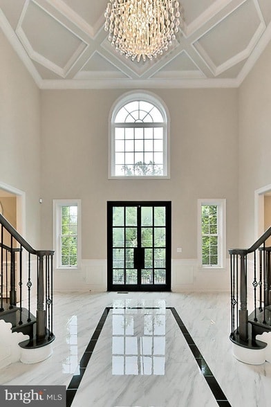 Building Photo - 6526 Dearborn Dr