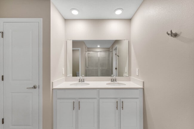 Building Photo - 2840 Muller Oak Lp