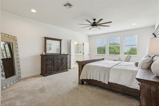 Building Photo - 17226 Hickory Wind Dr