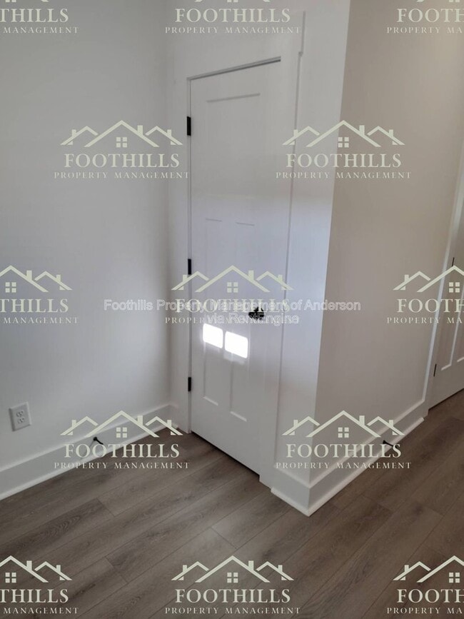 Building Photo - 267 Silo Rdg Dr