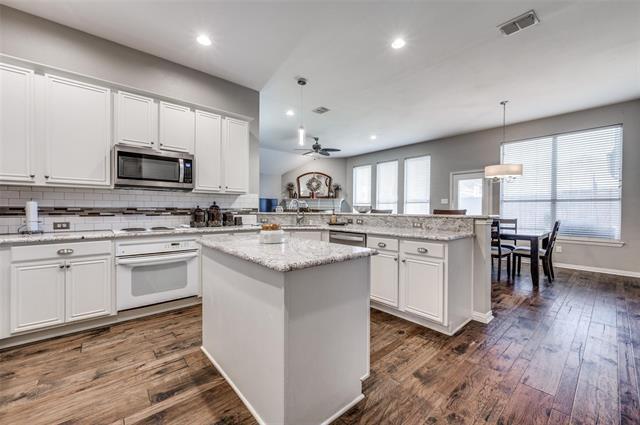Building Photo - 10424 Hay Meadow Dr