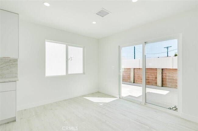 Building Photo - 8310 Canterbury Ave