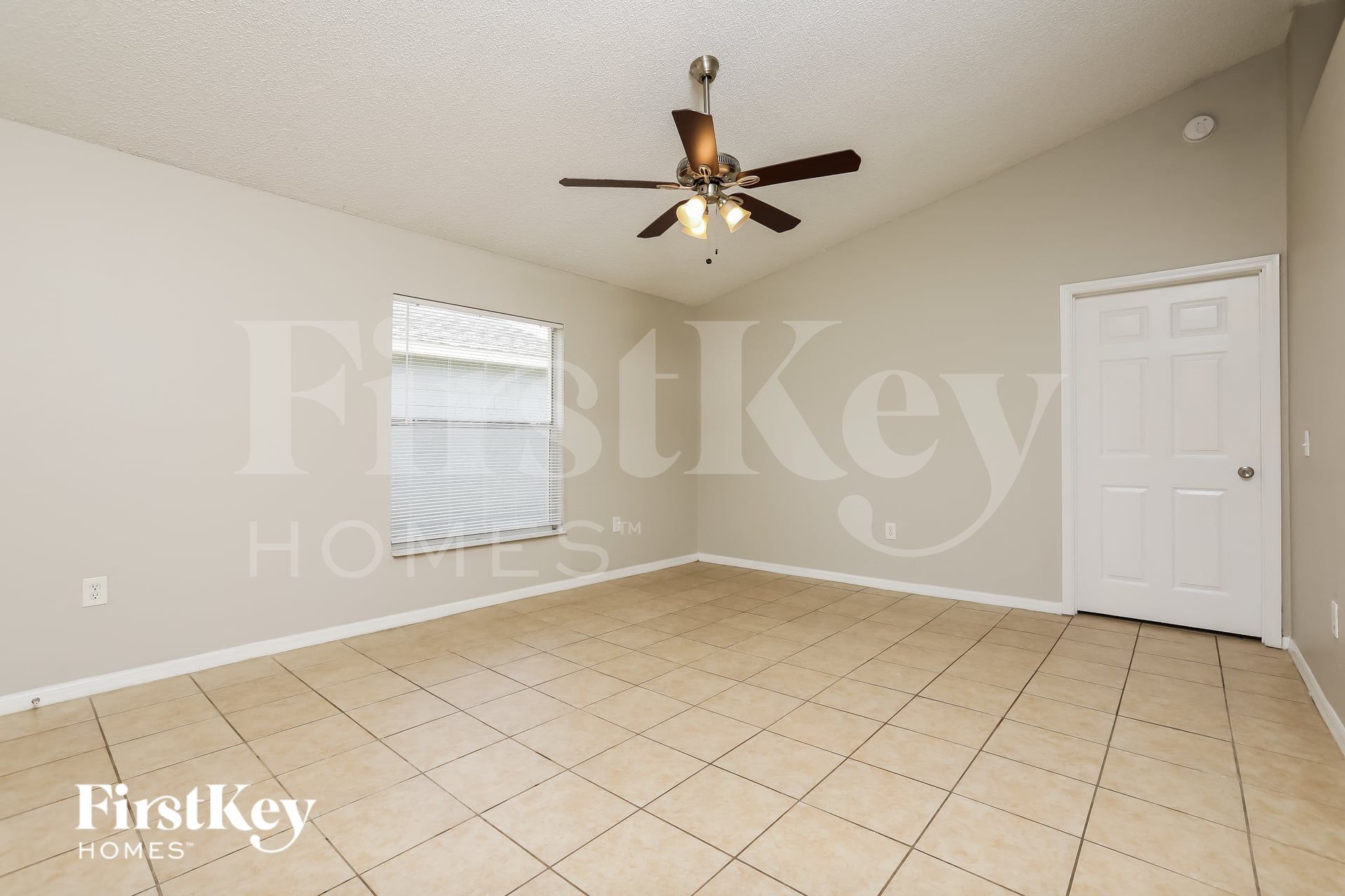 Building Photo - 6501 Viewpoint Ct