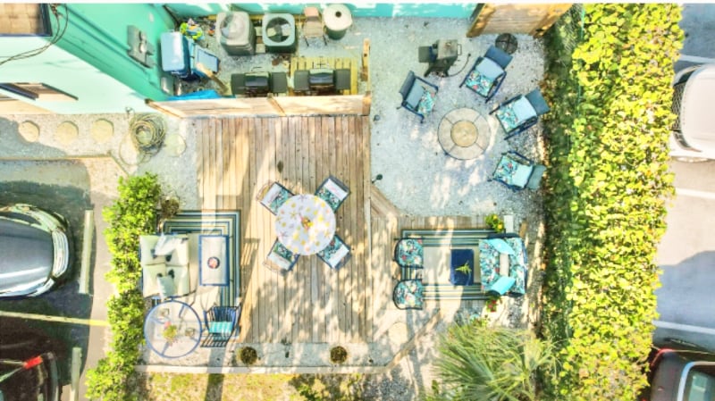 Building Photo - 715 S Ocean Dr