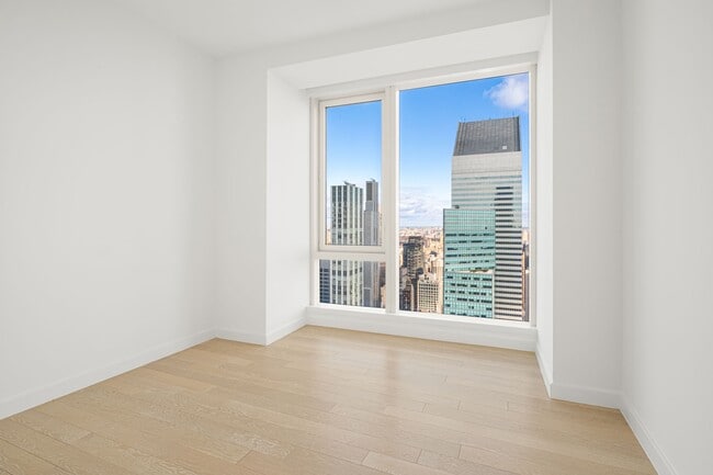 Building Photo - 138 E 50th St