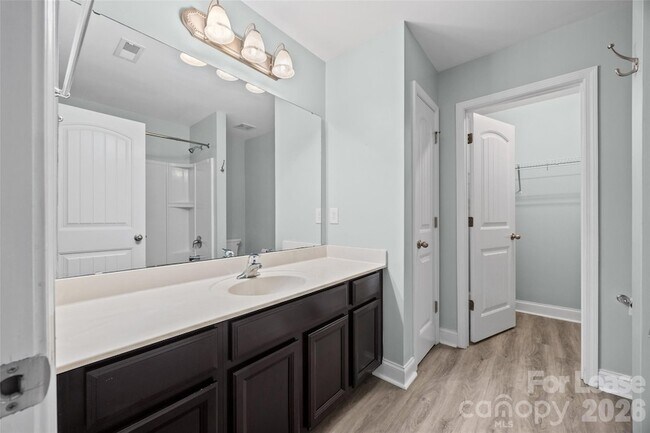 Building Photo - 2090 Shady Pond Dr