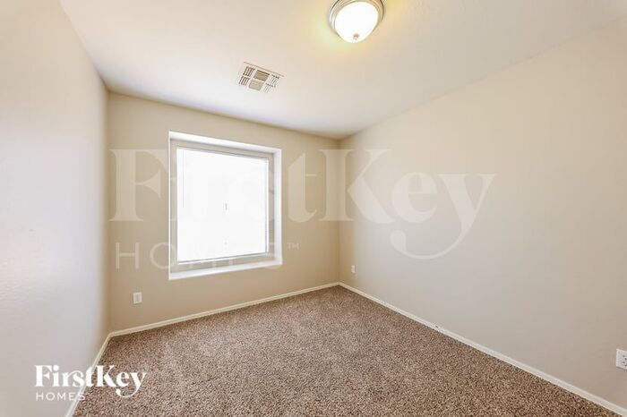 Building Photo - 1408 W Lynne Ln