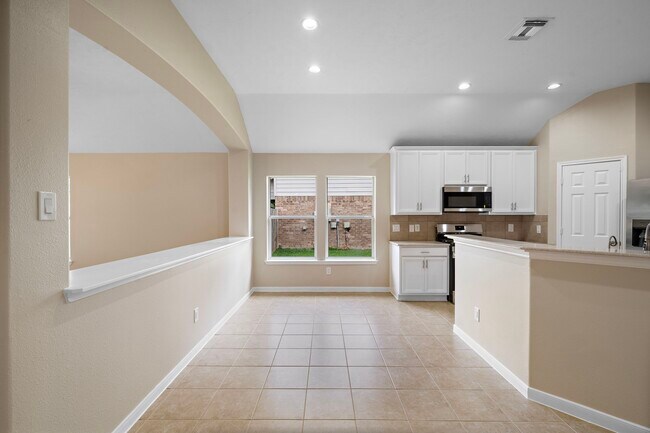 Building Photo - 11403 Sandermeyer Dr