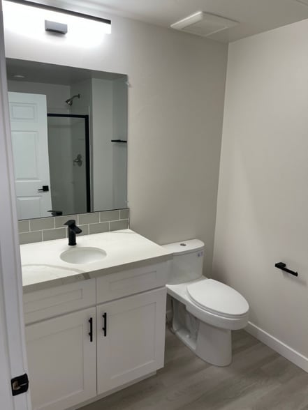 Building Photo - 2341 Ulric St