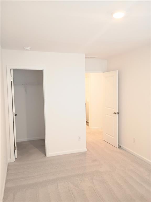 Building Photo - 124 Hazel Dr