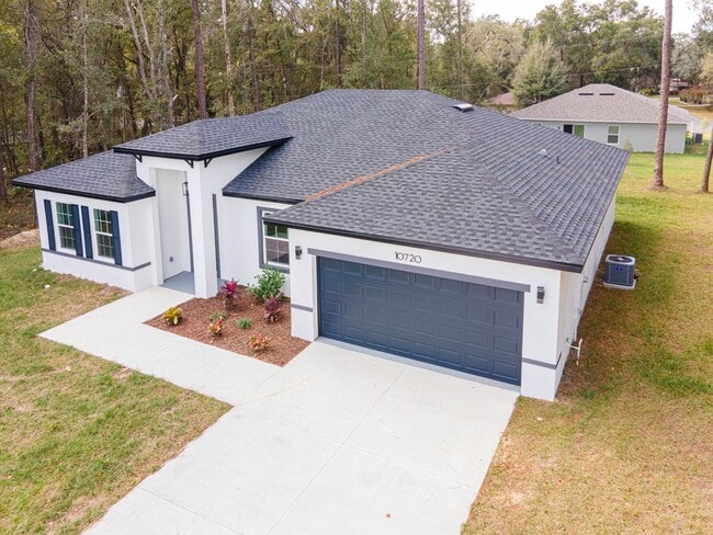 Building Photo - FOR RENT