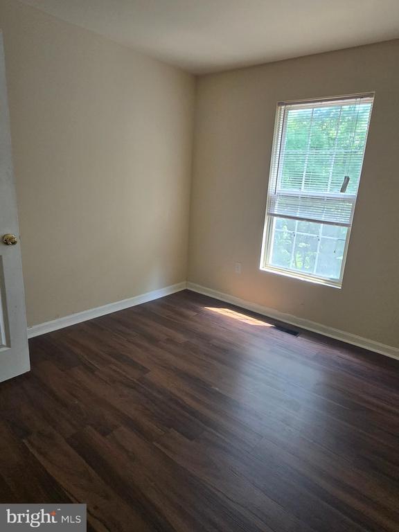 Building Photo - 4725 Pistachio Ln