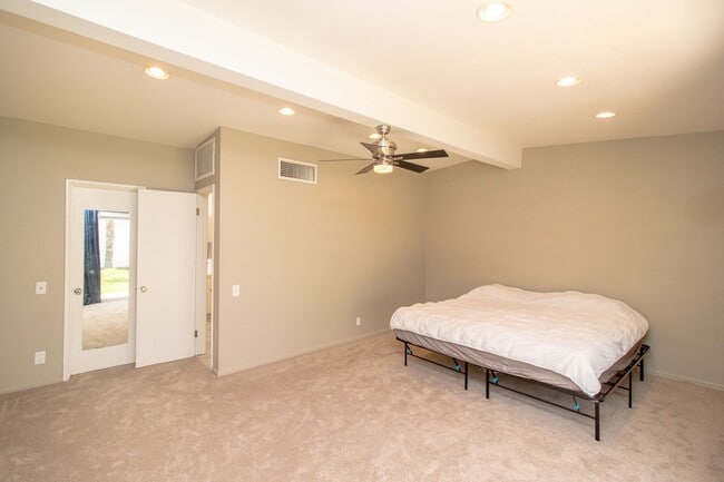 Building Photo - Spacious 2-Bedroom Home with Private Pool & Office In the Cove!