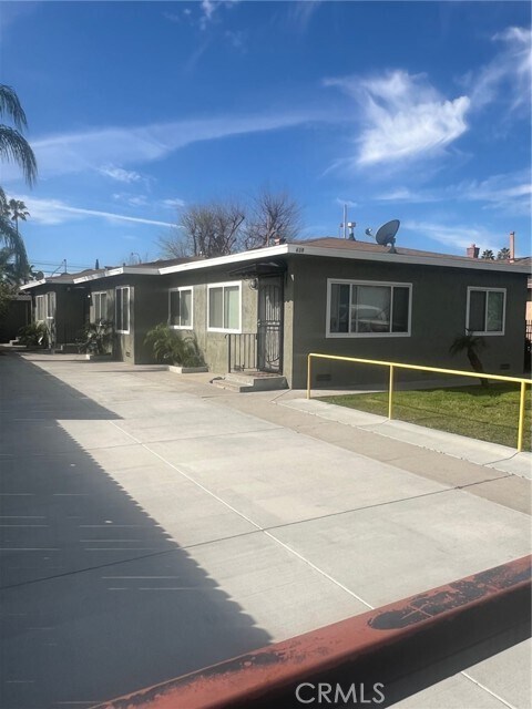 Building Photo - 635 W 17th St