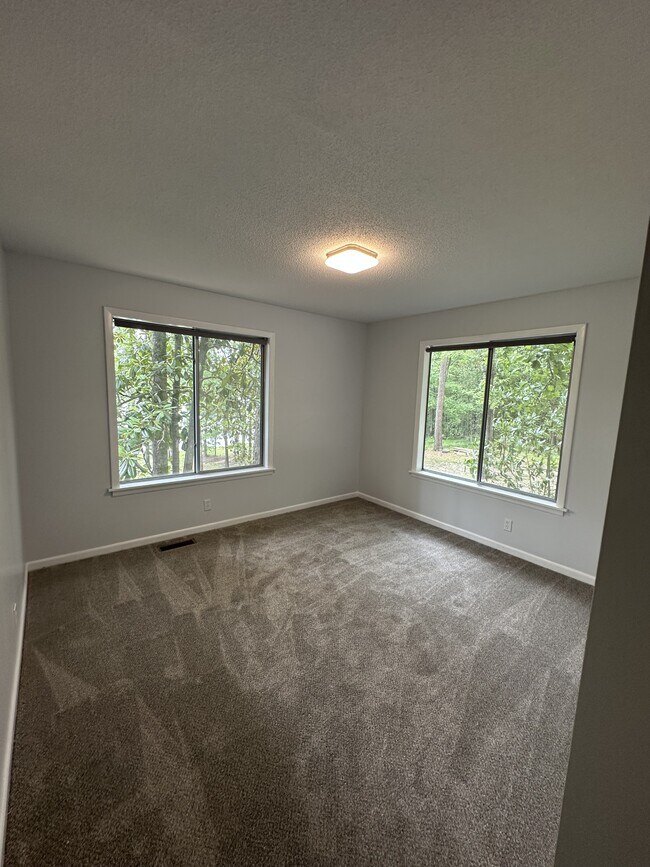 Building Photo - 112 Choctaw Dr