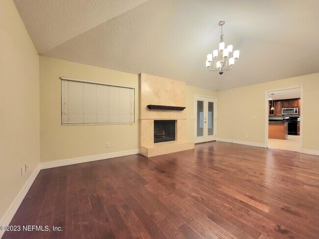 Building Photo - 11640 Wellington Way