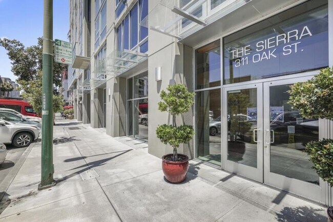 Building Photo - Modern Industrial Loft in Jack London Square