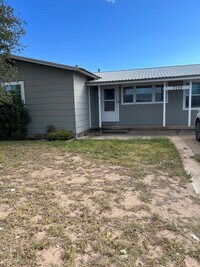 Building Photo - 1110 E 42nd St