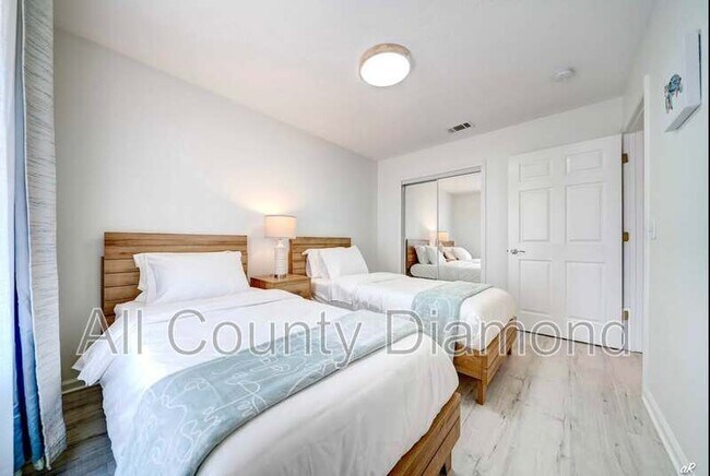 Building Photo - 2623 Lagoon Knoll Dr