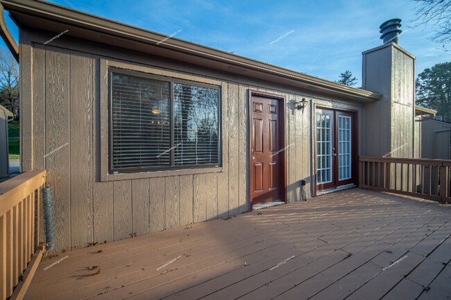 Building Photo - 8709 Olde Colony Trail