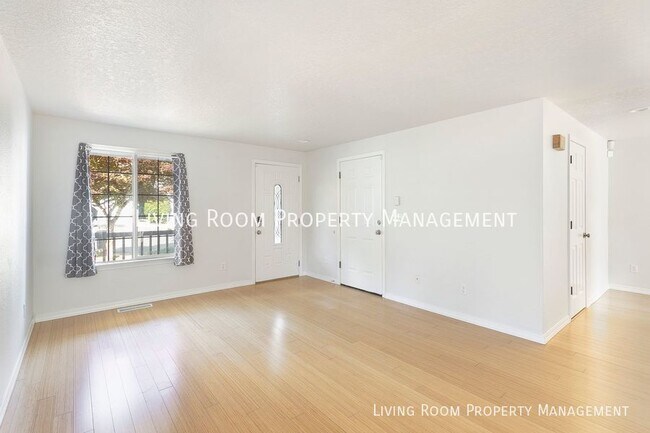 Building Photo - 5232 SE 64th Ave