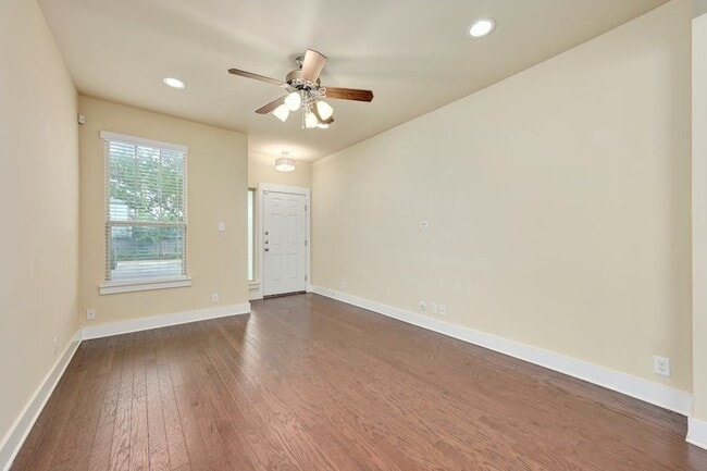 Building Photo - 7512 Easy Wind Dr