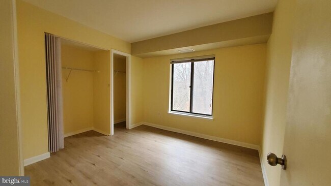 Building Photo - 8854 Spiral Cut