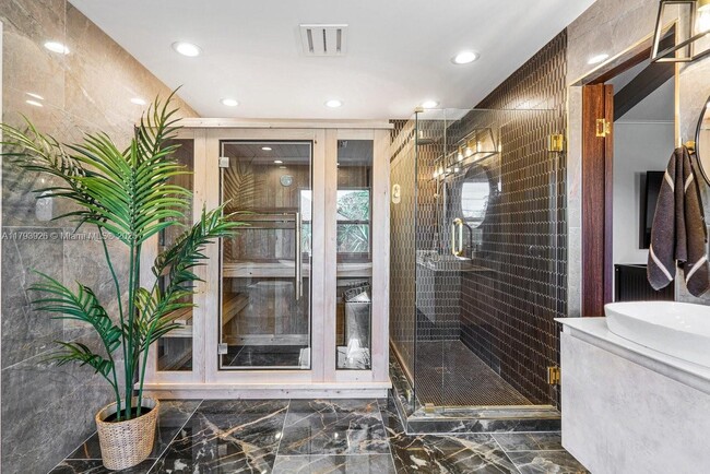 Building Photo - 11767 W Rambling Dr