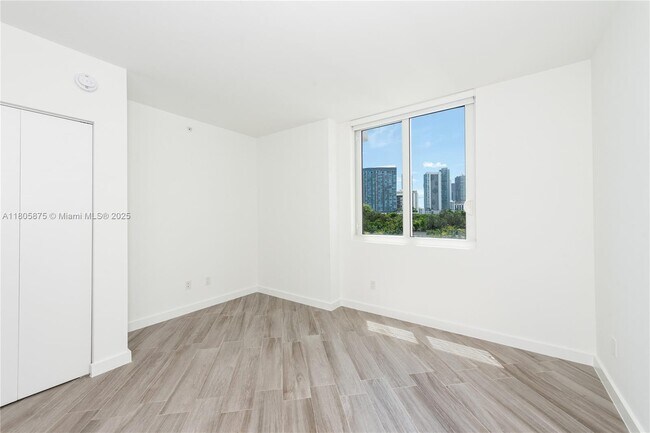 Building Photo - 4250 Biscayne Blvd
