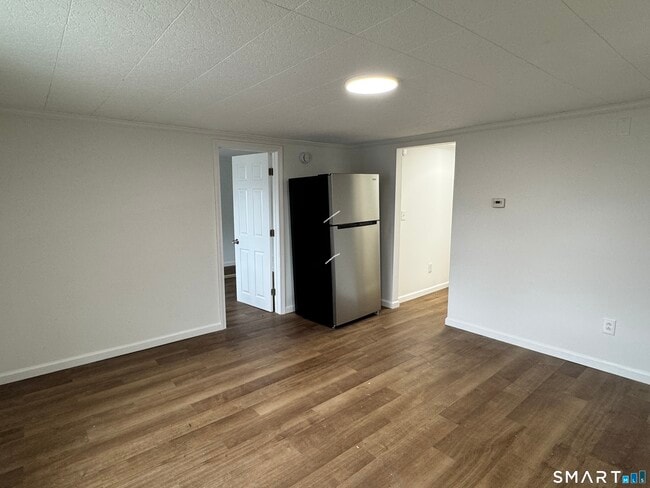 Building Photo - 81 Springdale Ave