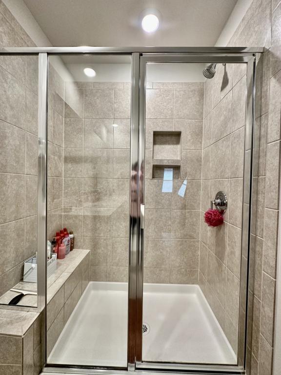 Building Photo - 6212 Hailstone Rd