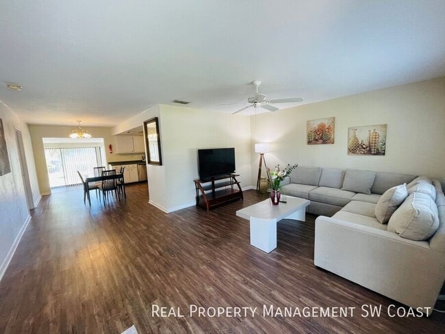 Primary Photo - 17430 W Carnegie Cir
