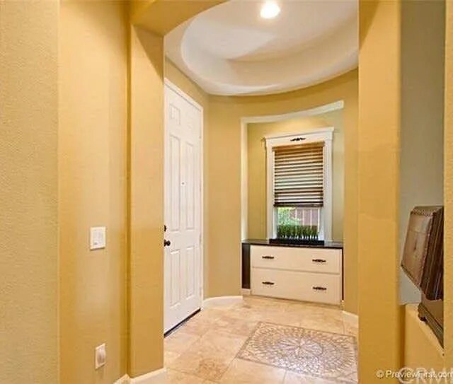 Building Photo - 32849 Northshire Cir