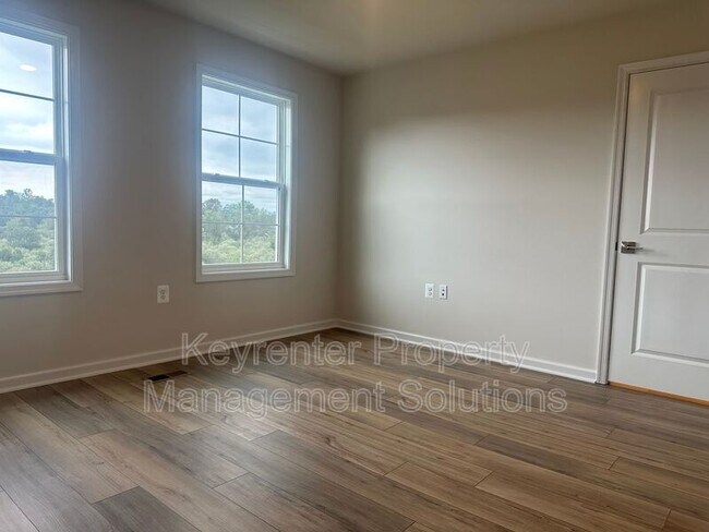 Building Photo - 121 Gibraltar Dr