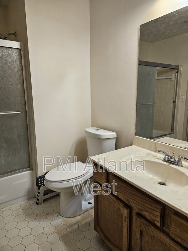 Building Photo - 1580 Burnstone Dr