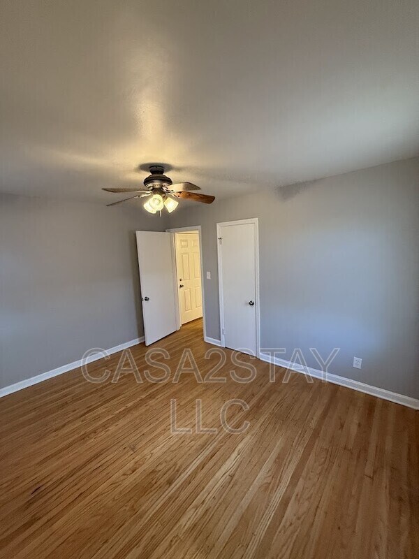 Building Photo - 1607 Algonquin Pkwy