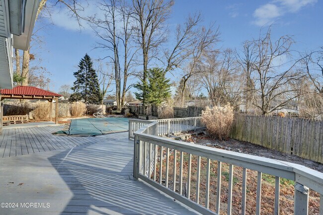 Building Photo - 22 Brookside Ct