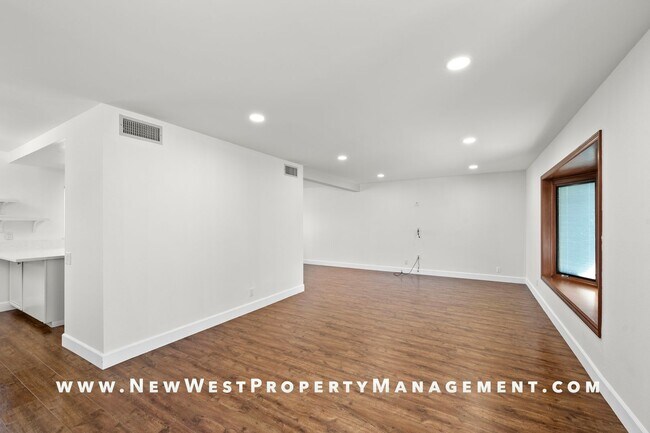 Building Photo - Renovated Poway 5-Bedroom, Available Now! ...