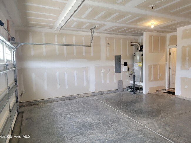 Building Photo - 1811 Wrenn Rd