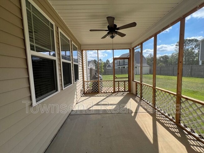 Building Photo - 4411 Low Oak Ct