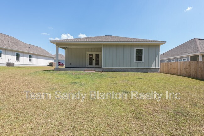 Building Photo - 874 Windhill Dr