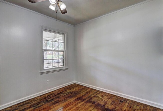 Building Photo - 3292 Arnwood Ave