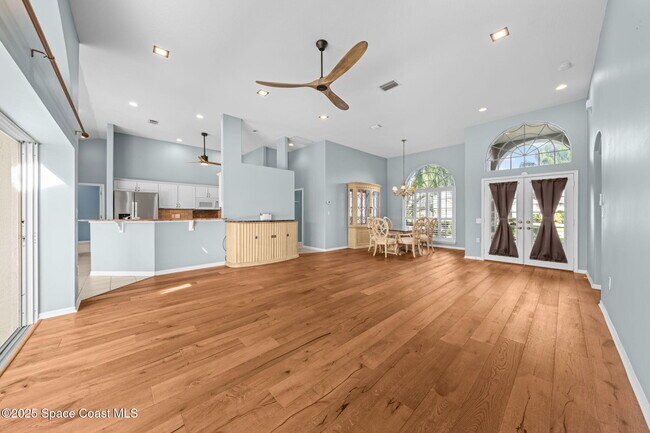 Building Photo - 908 Fostoria Dr